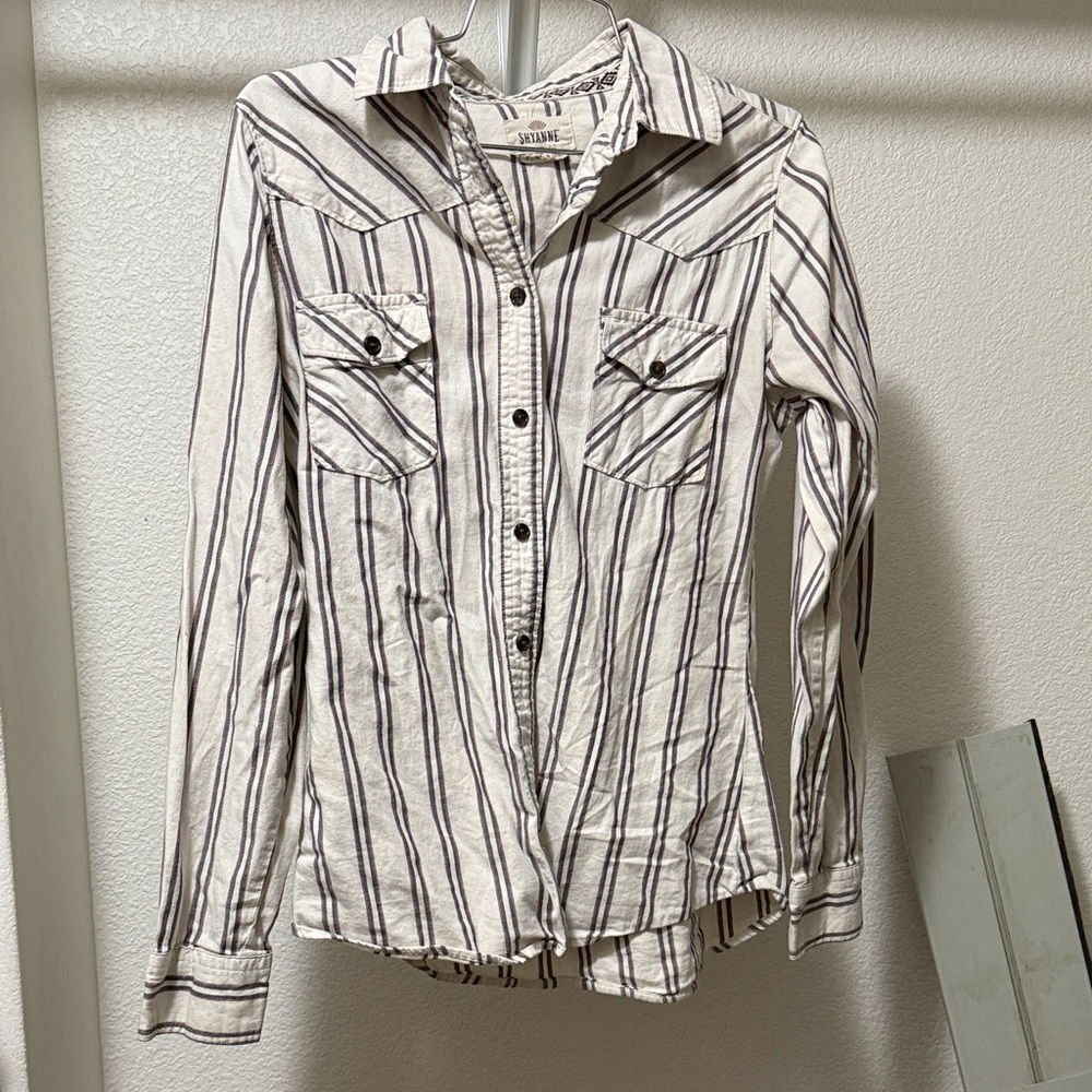 Shyanne Cream and Red Striped Shirt